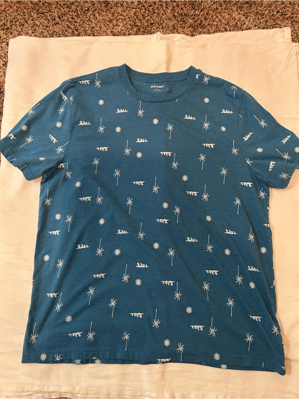 Old Navy Blue Palm-Print womens Crew Neck T-Shirt